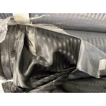 Bélésselyem csíkos fekete