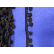 Méteres pom-pom Fekete