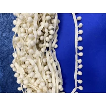 Méteres pom-pom Krém